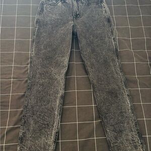 Hollister Curvy High-Rise Mom Jeans, Vintage Stretch Black Acid Wash